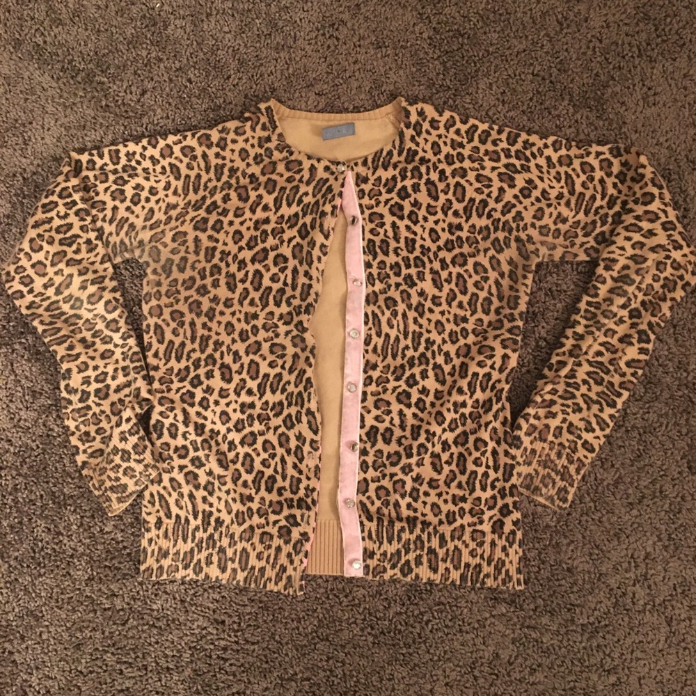 Leopard print cardigan with pink trim. Vintage ❤️